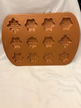 WILTON Snowflake Holiday Baking Pan Christmas mini mold Cake Cookies Copper